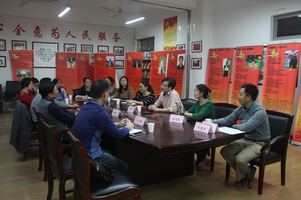 嘉兴日报报业传媒集团党委书记社长蔡伟达一行来校交流 (2).jpg